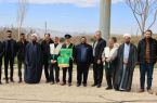 طنین صلوات خاصه در ورودی شهر دماوند/ پرچم متبرک آستان قدس رضوی در آسمان دماوند به اهتزاز درآمد