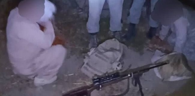 زمینگیر شدن شکارچیان غیرمجاز قبل از اقدام به شکار در دماوند زمینگیر شدن شکارچیان غیرمجاز قبل از اقدام به شکار در دماوند