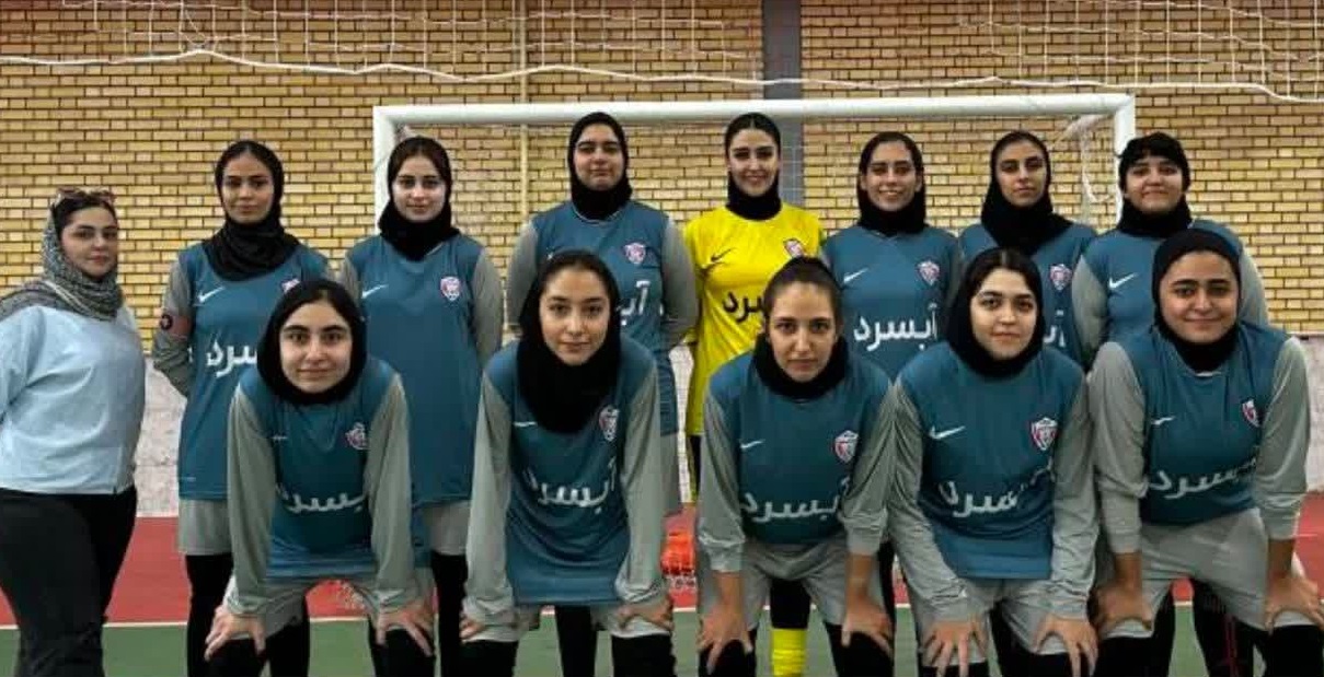 رقابتهای لیگ فوتسال بانوان در شهرستان دماوند کلید خورد/ زورآزمایی تیمهای دماوند، تهران، رودهن و فیروزکوه در لیگ فوتسال بانوان رقابتهای لیگ فوتسال بانوان در شهرستان دماوند کلید خورد/ زورآزمایی تیمهای دماوند، تهران، رودهن و فیروزکوه در لیگ فوتسال بانوان