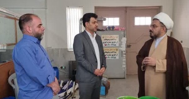 اهدای ۴۰۷ بسته لوازم‌التحریر به دانش‌آموزان و دانشجویان تحت حمایت کمیته امداد دماوند