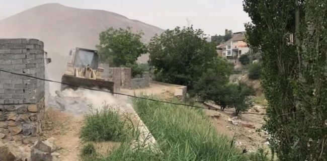 آزادسازی ۱۰۰۰ مترمربع از بستر رودخانه آه شهر آبعلی در محدوده قائم محله