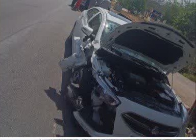 تصادف سواری شاهین با تاکسی در بلوار منطقه مشا