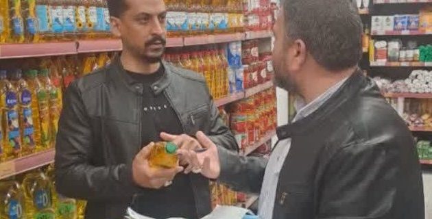 انجام بازرسی‌های مشترک از واحدهای صنفی و فروشگاه‌های زنجیره‌ای در رودهن/ بیش از ۱۰۰ کیلوگرم مرغ و اقلام پروتئینی تاریخ‌گذشته کشف و ضبط شد