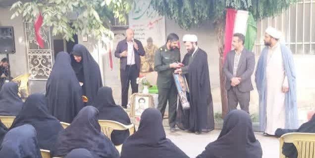 مراسم «آبروی محله» به یاد شهید سید مرتضی شریفیان در شهر آبسرد برگزار شد مراسم «آبروی محله» به یاد شهید سید مرتضی شریفیان در شهر آبسرد برگزار شد